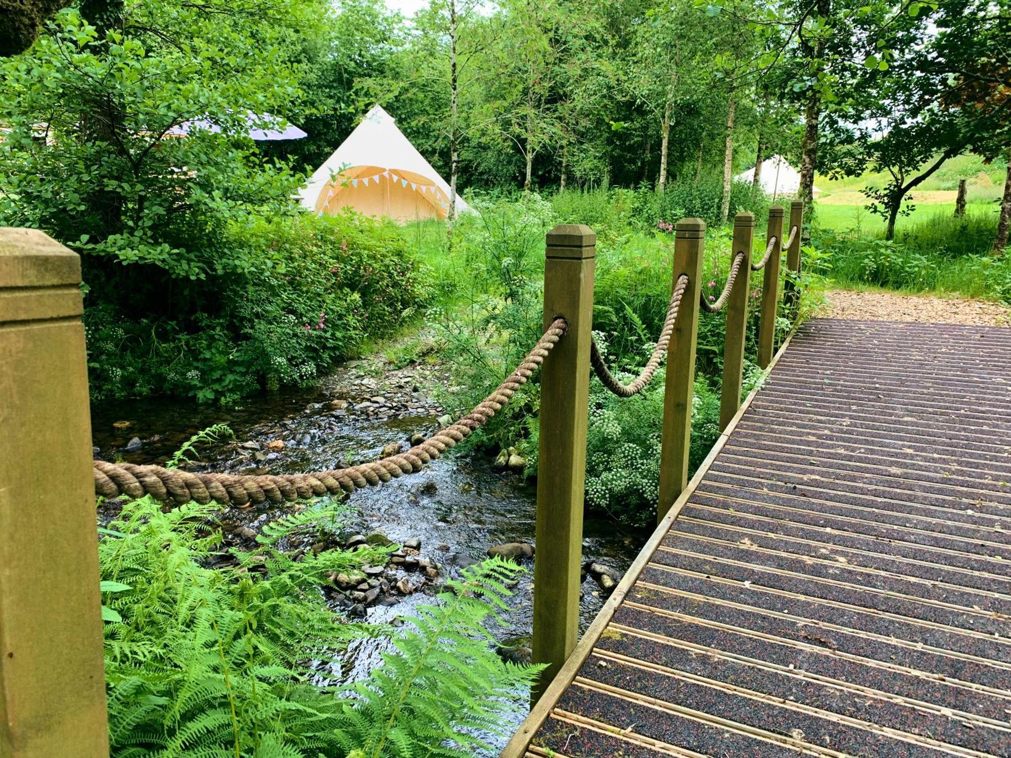 Hotel Oak Tree Farm à Llanfynydd Extérieur photo